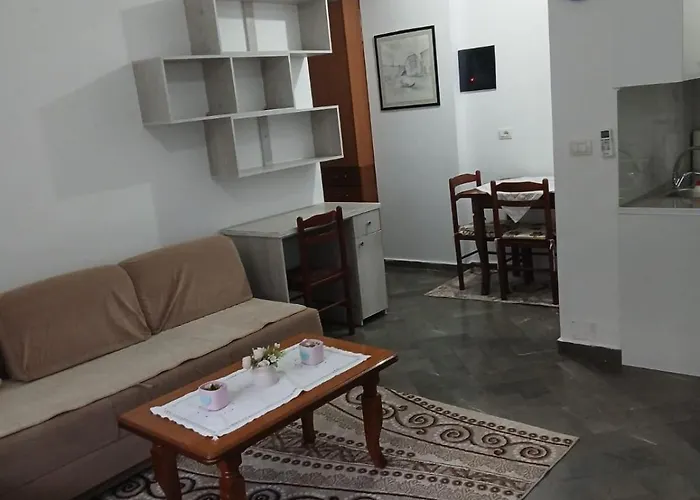 公寓 Aila Gjirokastër