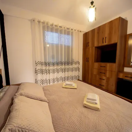 Aila * Gjirokaster