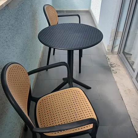 Aila Apartment *